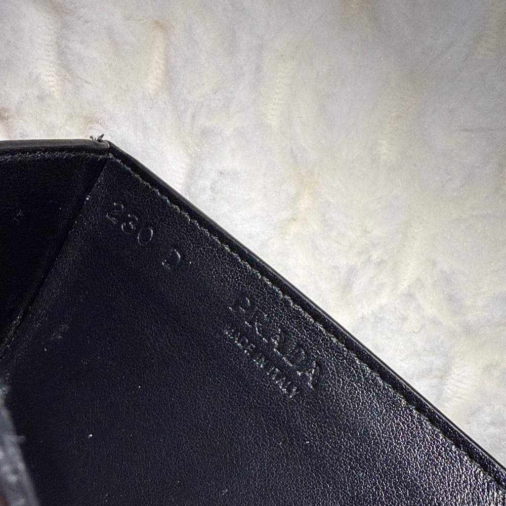 Prada Leather Card Holder-Authentic-USED - Picture 12 of 12